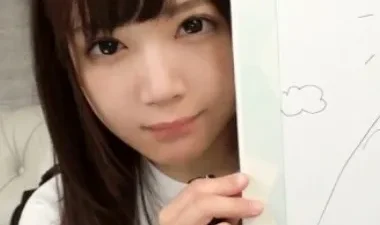 Cô nàng idol xinh đẹp bị tán tỉnh và tò mò Full HD | Nangcuc