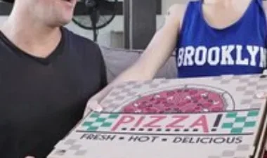 Bữa tiệc pizza bất ngờ và cực sướng | Nangcuc