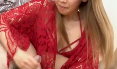 Mỹ nhân tự tìm vui khi diễn viên đến trễ | Nangcuc