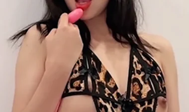 Nữ streamer ngoại tình với đại gia – Phim sex không che HD tại Nangcuc